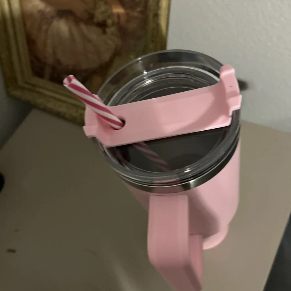 Dolly Parton Rare Pink 40 Oz Christmas tumbler With Peppermint Straw